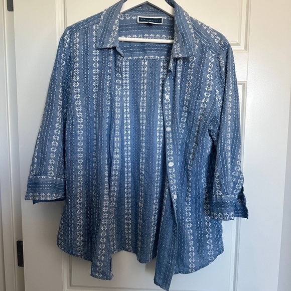 Karen Scott Blue and White Floral Shirt - Picture 1 of 5